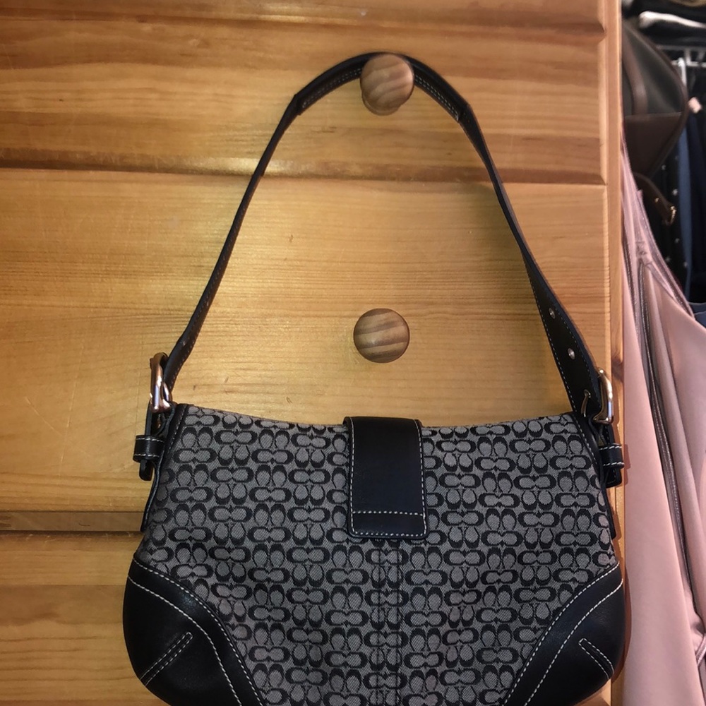 Small Coach bag - Picture 2 of 3